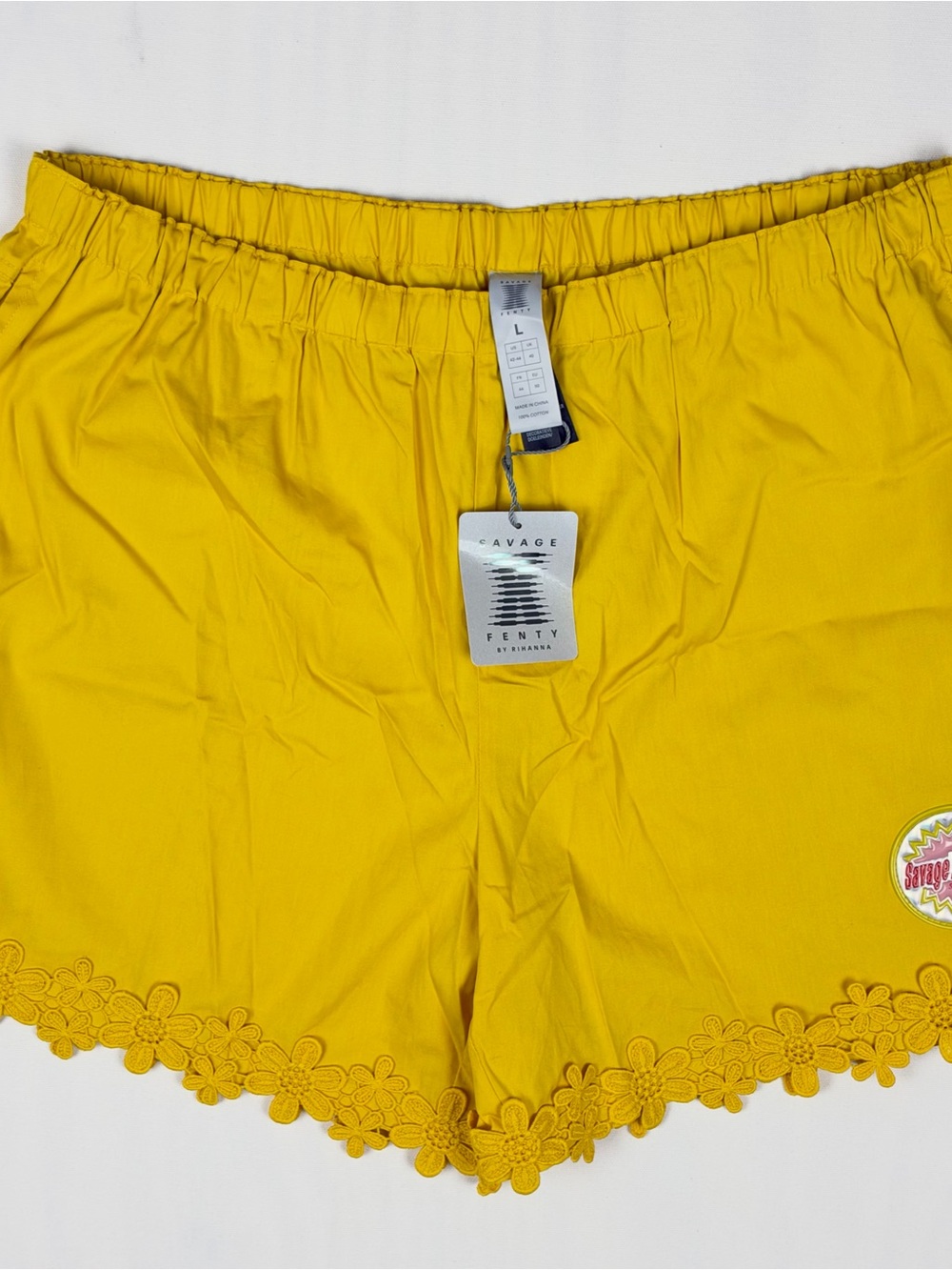 Savage X Fenty Womens L Yellow Floral Lace Trim Lounge Shorts NWT Rihanna